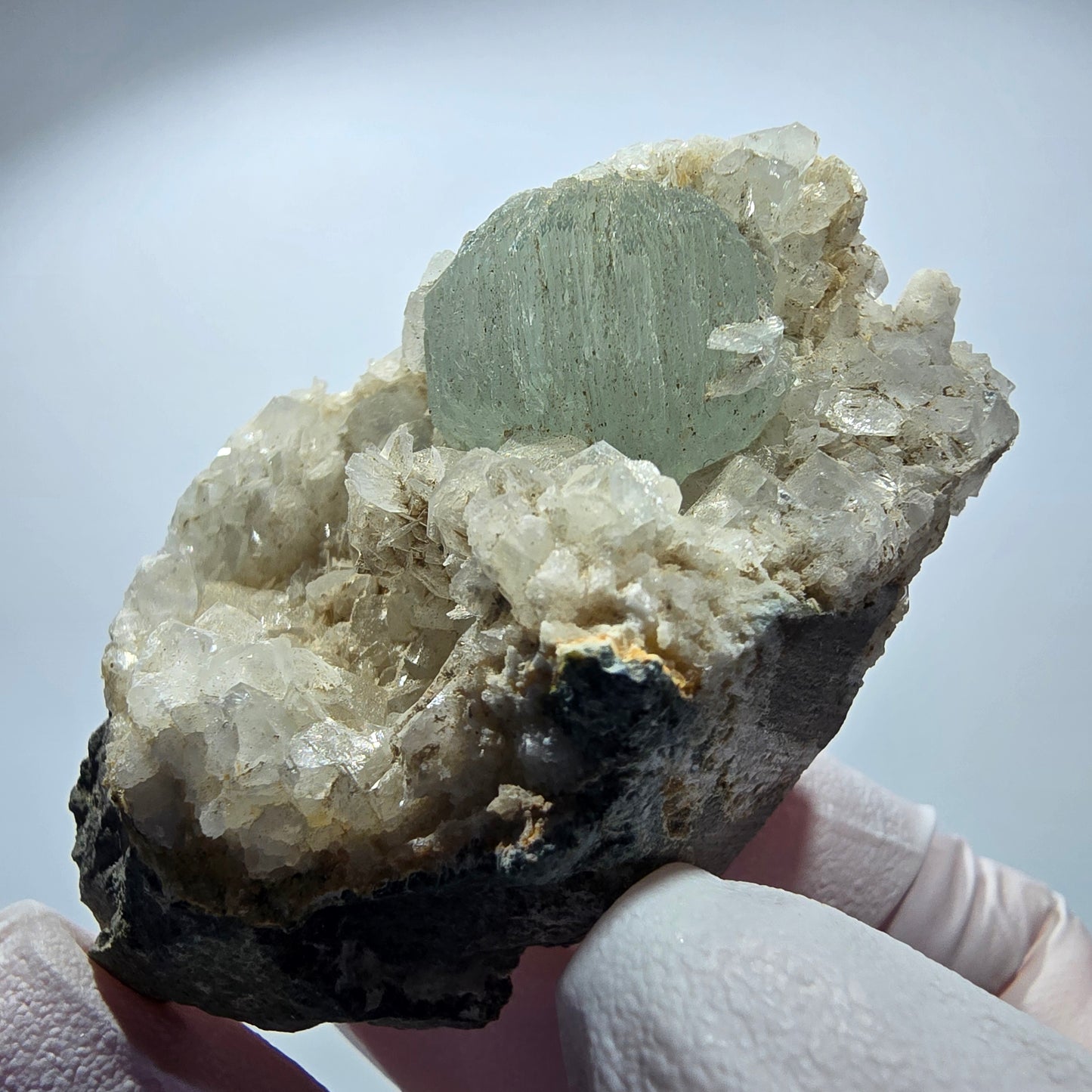 Prehnit Kugel, Calcit Würfel, Quarz auf Matrix Goboboseb, Namibia 59*38*26mm #12756