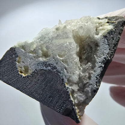 Prehnit Kugel, Calcit Würfel, Quarz auf Matrix Goboboseb, Namibia 53*37*31mm #12757
