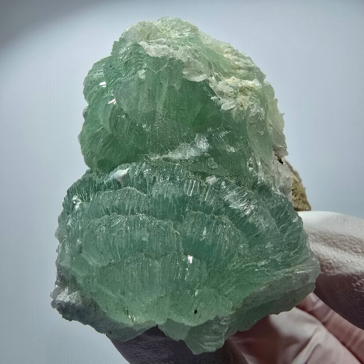 Sphère de Prehnite, Cube de Calcite, Quartz sur Matrice Goboboseb, Namibie 67*42*52mm #12763