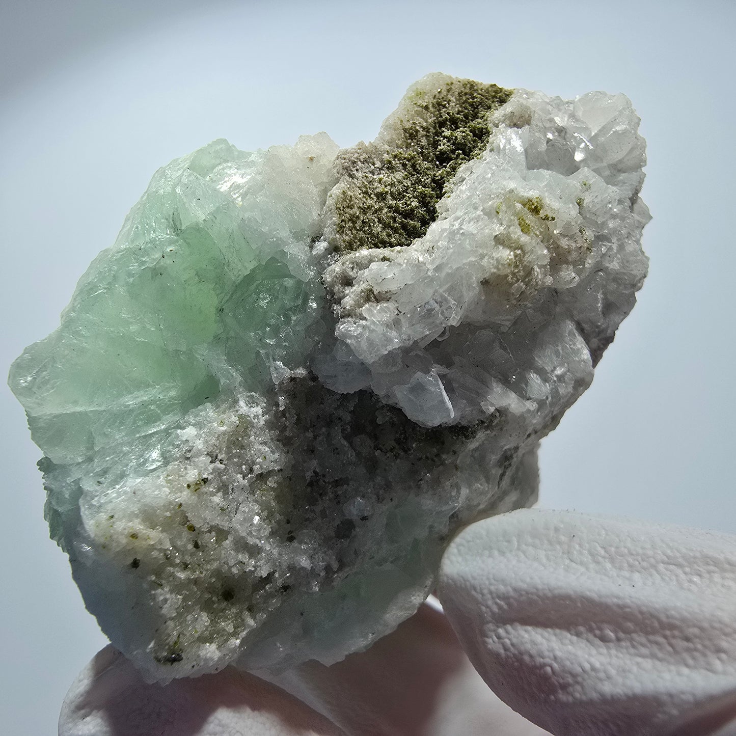 Sphère de Prehnite, Cube de Calcite, Quartz sur Matrice Goboboseb, Namibie 67*42*52mm #12763