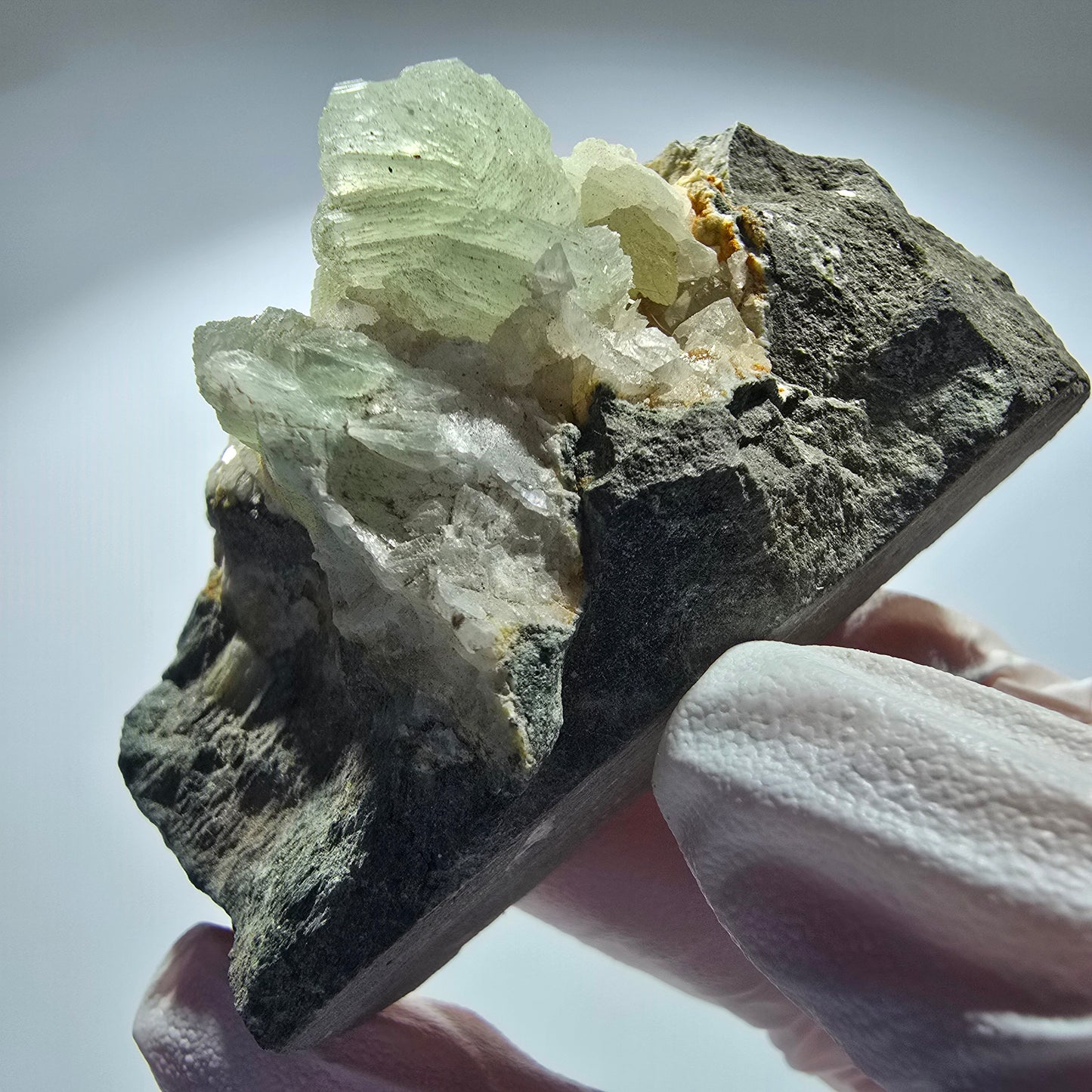 Prehnit Kugel, Calcit Würfel, Quarz auf Matrix Goboboseb, Namibia 74*41*35mm #12765