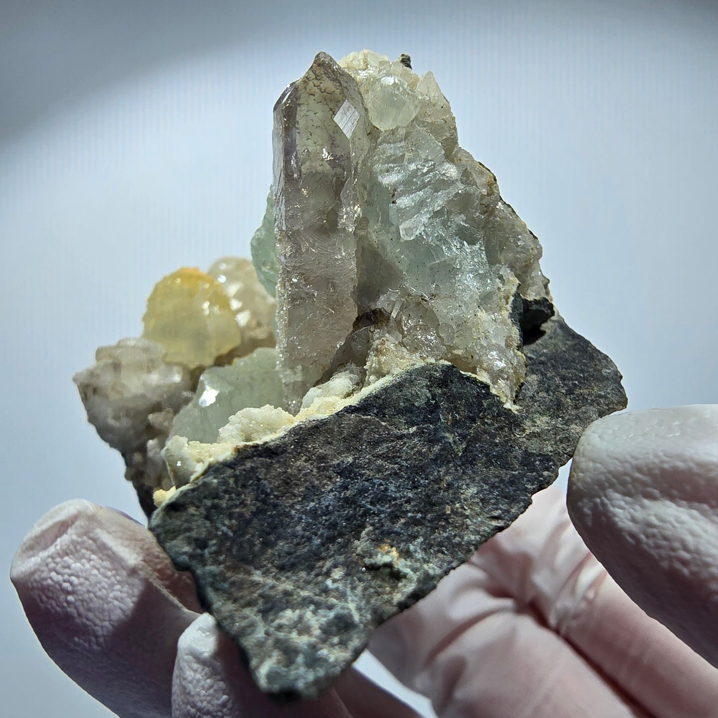 Prehnit Kugel, Calcit Würfel, Enhydro Quarz auf Matrix Goboboseb, Namibia 76*43*32mm #12766