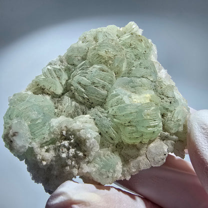 Sphère de Prénite, cube de Calcite, Quartz sur matrice Goboboseb, Namibie 62*52*20mm #12771