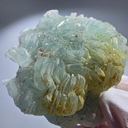 Prehnit Kugel, Epidot auf Matrix - alter Fund Goboboseb, Namibia 59*52*23mm #12772