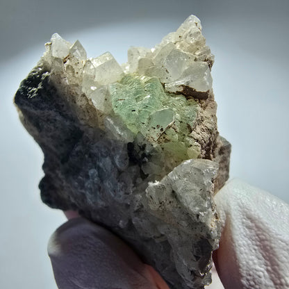 Prehnit Kugel, Calcit Würfel, Quarz auf Matrix Goboboseb, Namibia 49*34*30mm #12774