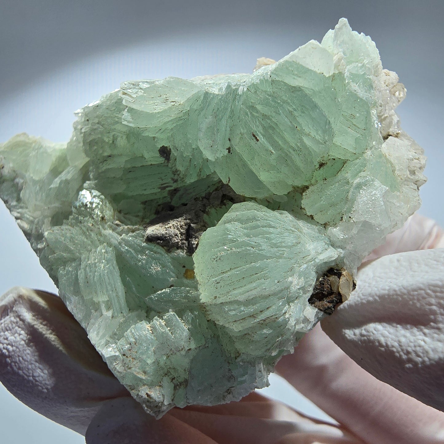 Seltene Prehnit Kugel, Quarz Stufe - alter Fund Goboboseb, Namibia 62*45*27mm #12779