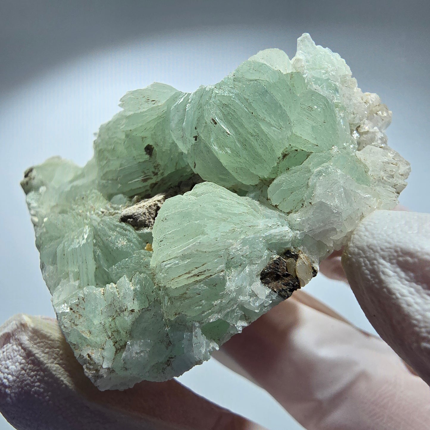 Seltene Prehnit Kugel, Quarz Stufe - alter Fund Goboboseb, Namibia 62*45*27mm #12779