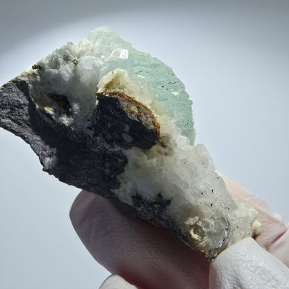 Prehnit Kugel, Calcit Würfel, Quarz auf Matrix Goboboseb, Namibia 62*26*25mm #12781