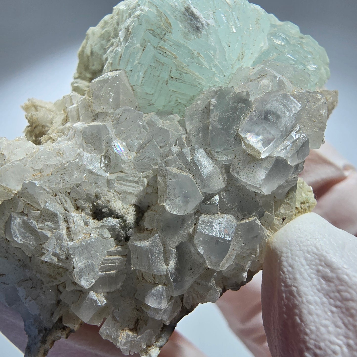 Prehnit Kugel, Calcit Würfel, Quarz auf Matrix Goboboseb, Namibia 63*38*27mm #12782
