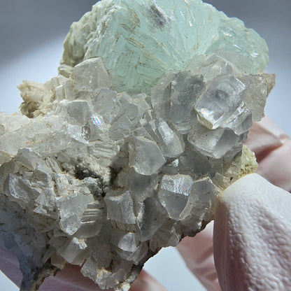 Prehnit Kugel, Calcit Würfel, Quarz auf Matrix Goboboseb, Namibia 63*38*27mm #12782