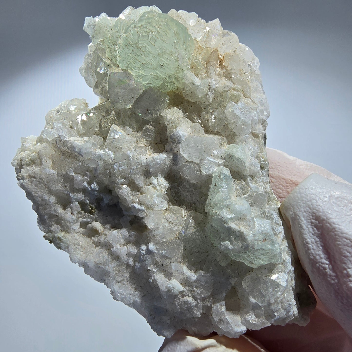 Prehnit Kugel, Calcit Würfel, Quarz auf Matrix Goboboseb, Namibia 54*54*20mm #12783