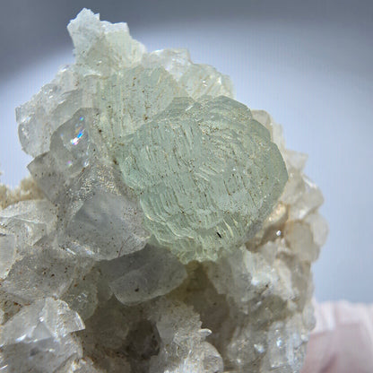 Prehnit Kugel, Calcit Würfel, Quarz auf Matrix Goboboseb, Namibia 54*54*20mm #12783