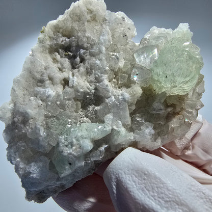 Prehnit Kugel, Calcit Würfel, Quarz auf Matrix Goboboseb, Namibia 54*54*20mm #12783