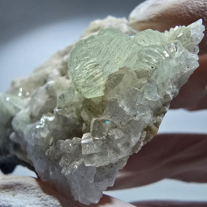 Prehnit Kugel, Calcit Würfel, Quarz auf Matrix Goboboseb, Namibia 54*54*20mm #12783