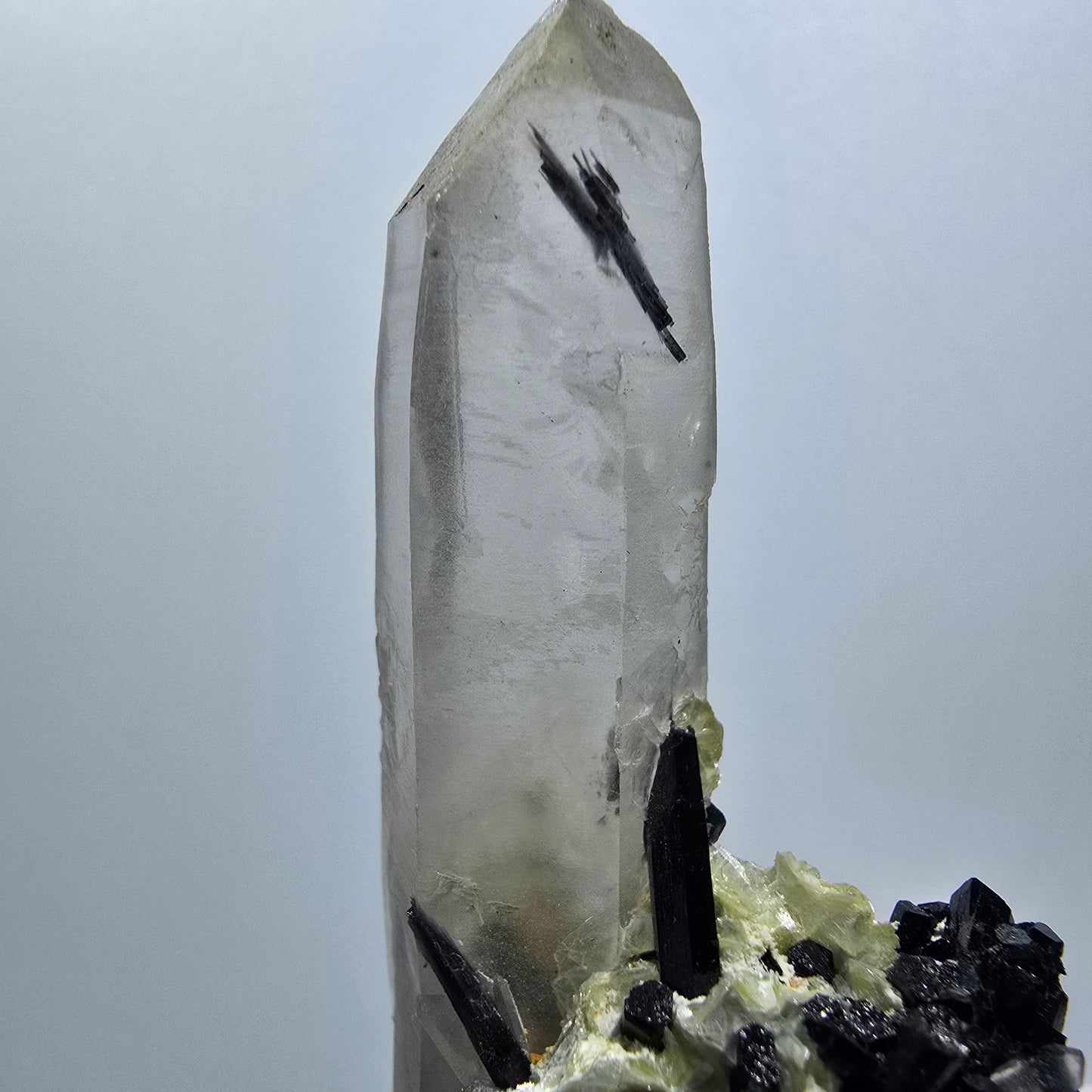 Seltene Rauchquarz, Schörl Turmalin, Muskovit Stufe Erongo Namibia 71*34*26mm #12791