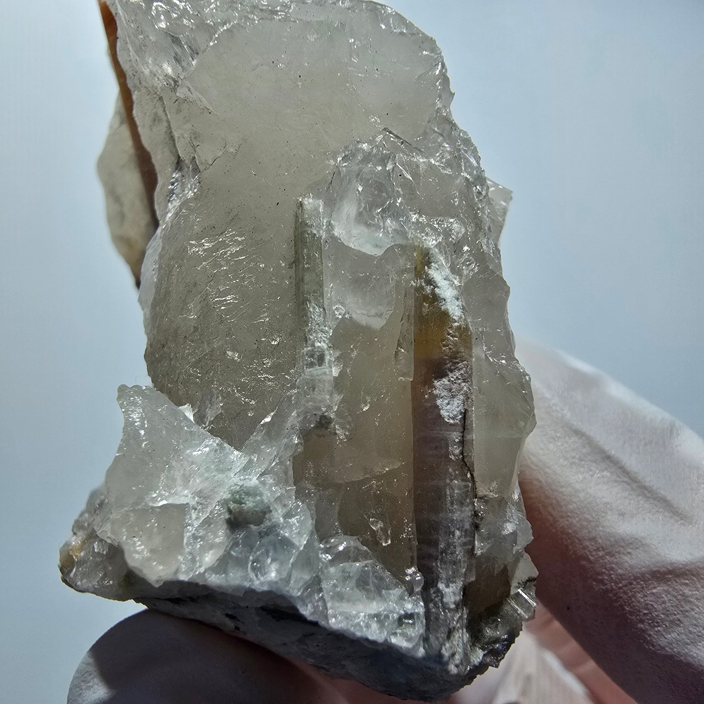 Seltene Elbait Turmalin auf Quarz Stufe Karabib, Namibia 50*49*48mm #12795