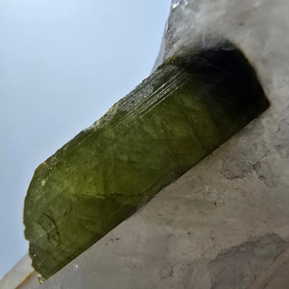 Seltene Verdelith Turmalin auf Quarz Stufe Karabib, Namibia 56*27*19mm #12796