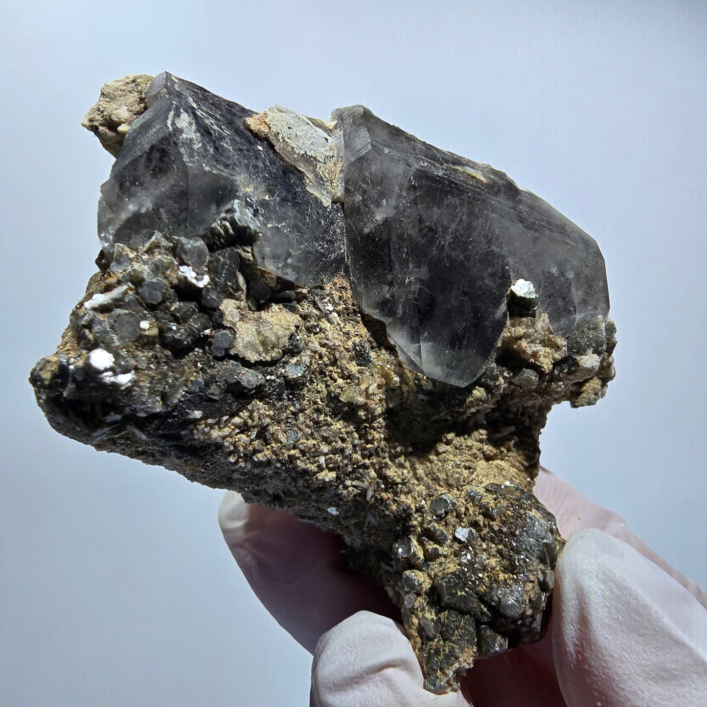Muskovit, Rauchquarz, Schörl Turmalin, Hyalit Opal Erongo Namibia 62*47*25mm #12802