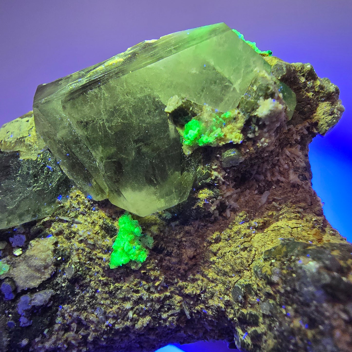 Muskovit, Rauchquarz, Schörl Turmalin, Hyalit Opal Erongo Namibia 62*47*25mm #12802