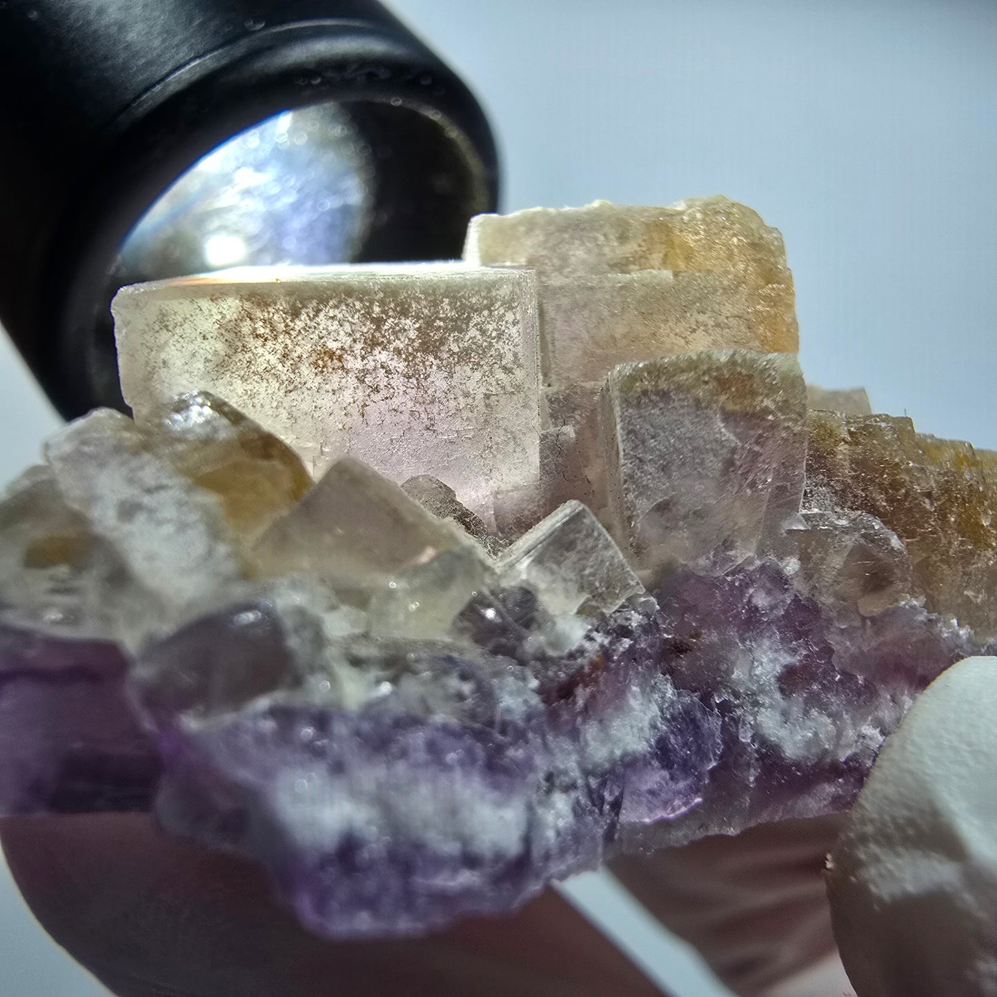 Fluorite fantôme en cubes, lilas jaune blanc Brandberg, Namibie 56*42*21mm #12810