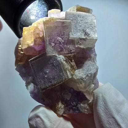 Fluorite fantôme en cubes, lilas jaune blanc Brandberg, Namibie 56*42*21mm #12810