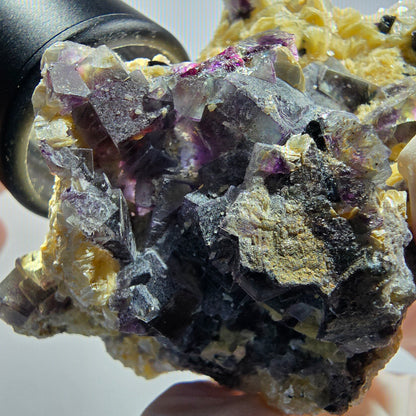 Bunte Phantom Fluorit, Schörl Turmalin, Hyalit, Muskovit Erongo, Namibia 79*47*36mm #12813