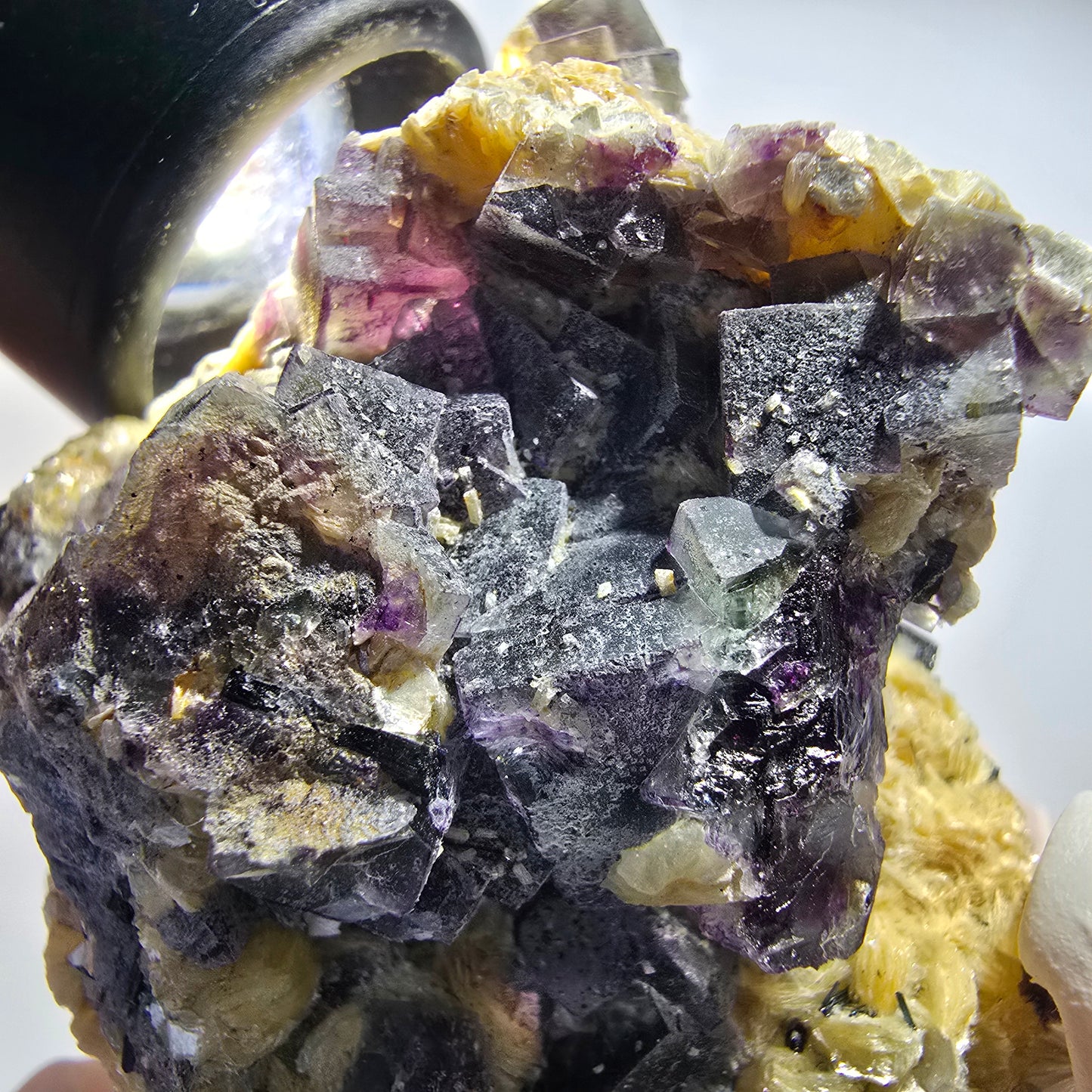 Bunte Phantom Fluorit, Schörl Turmalin, Hyalit, Muskovit Erongo, Namibia 79*47*36mm #12813