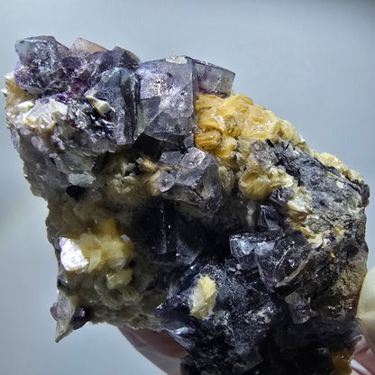 Bunte Phantom Fluorit, Schörl Turmalin, Hyalit, Muskovit Erongo, Namibia 79*47*36mm #12813