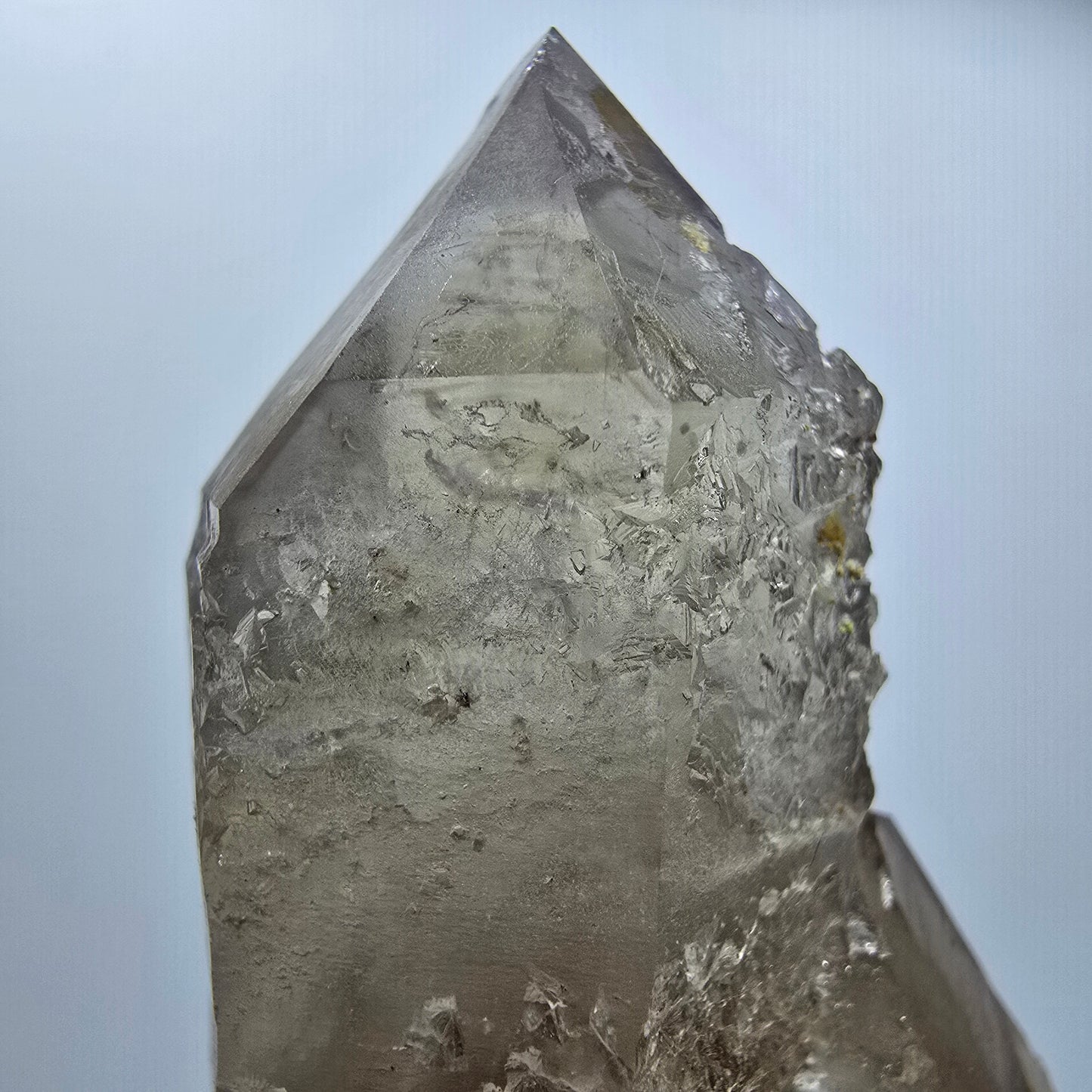 Skelett Rauchquarz mit Hyalit Opal Stufe Erongo, Namibia 72*44*36mm #12817