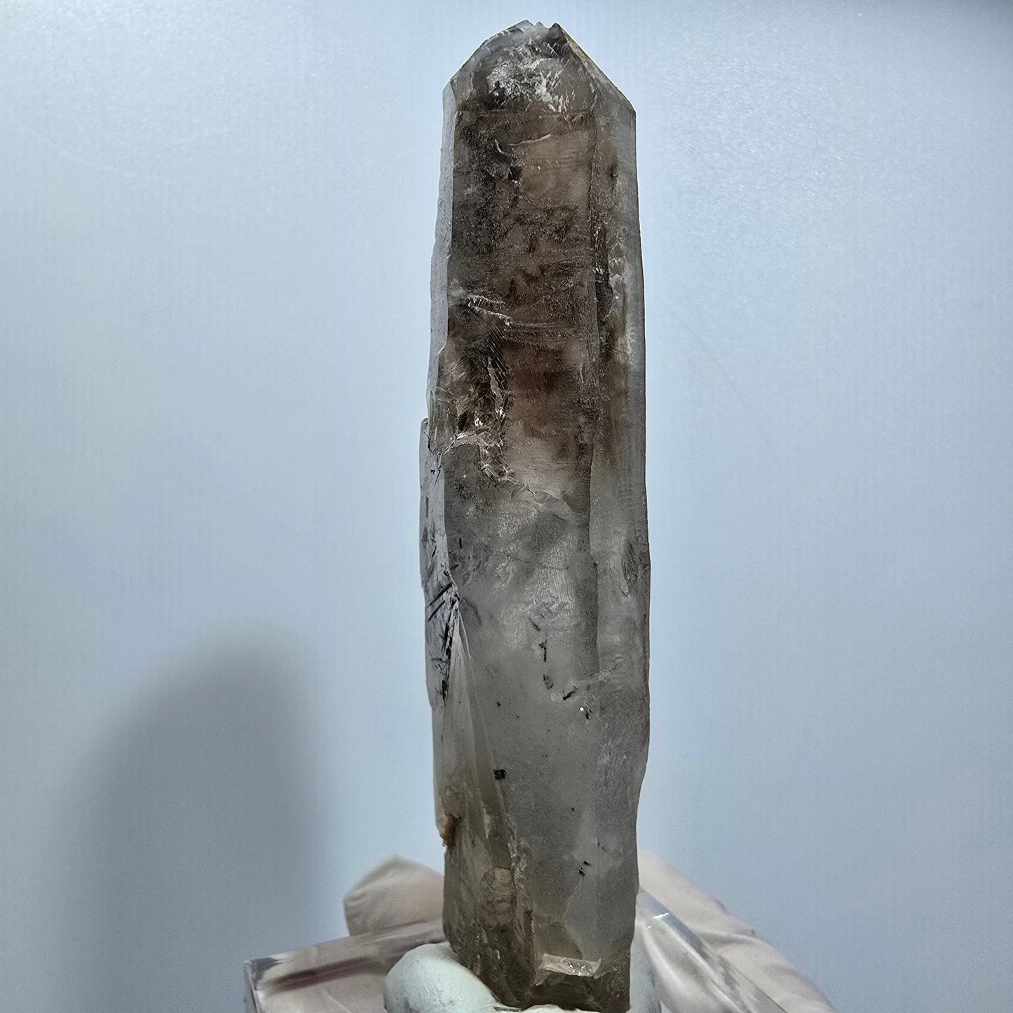 Skelett Rauchquarz, Schörl Turmalin Kristallspitze Erongo, Namibia 98*22*18mm #12819