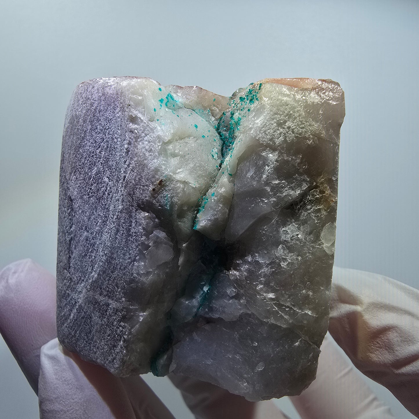 Dioptas auf Quarz Stufe Kaokoveld, Namibia 73*53*51mm #12824