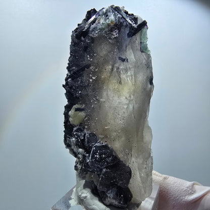 Cubes de fluorite colorés, quartz fumé, tourmaline schorl, muscovite Erongo, Namibie 66*33*12mm #12833