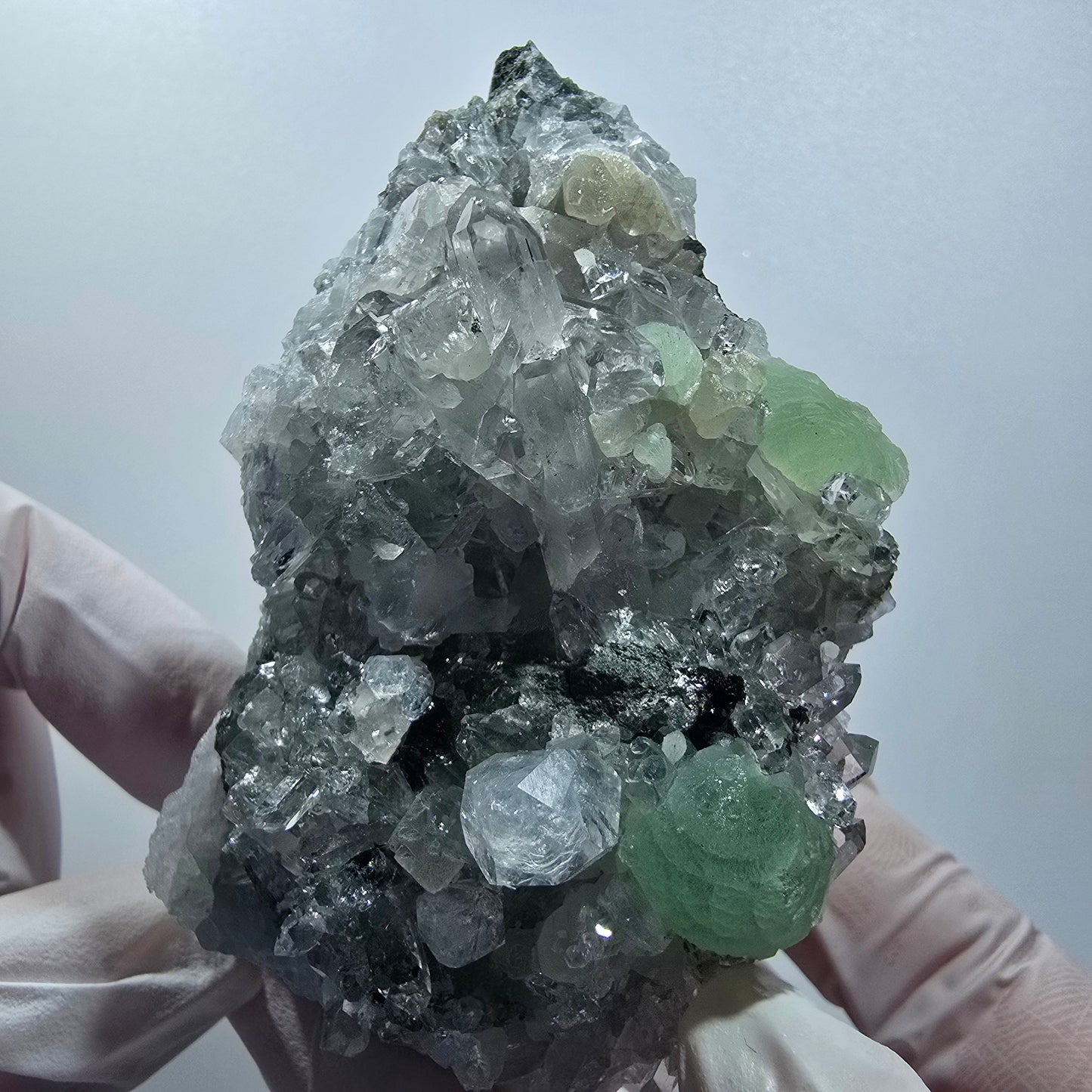 Prehnit, Starburst Quarz, Analcim, Calcit, Epidot Stufe Streep Mine Namibia 86*74*52mm #12849