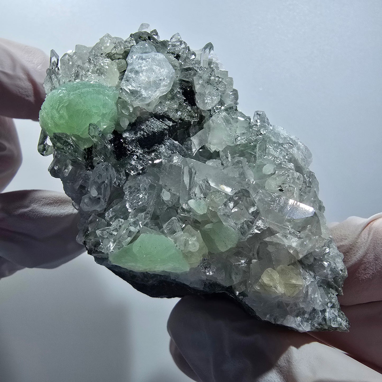 Prehnit, Starburst Quarz, Analcim, Calcit, Epidot Stufe Streep Mine Namibia 86*74*52mm #12849