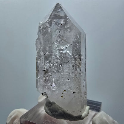 Quartz clair avec analcime, hématite pointe Streep Mine Goboboseb Namibie 47*18*19mm #12864