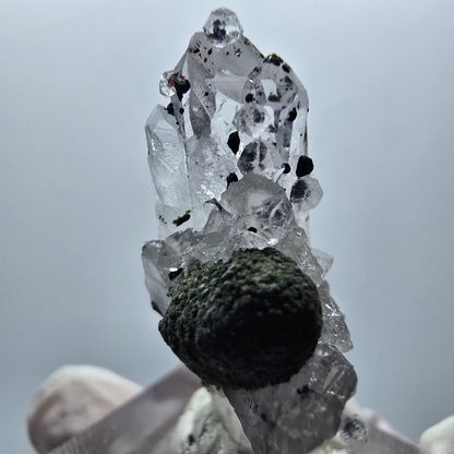 Quarz Doppelender mit Analcim, Hämatit, Calcit Würfel Streep Mine Namibia 38*18*16mm #12870