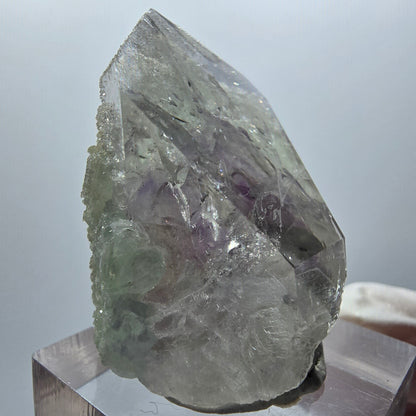 Améthyste fantôme lémurienne avec prehnite, analcime, hématite, mine Streep, Namibie 39*25*23mm #12872