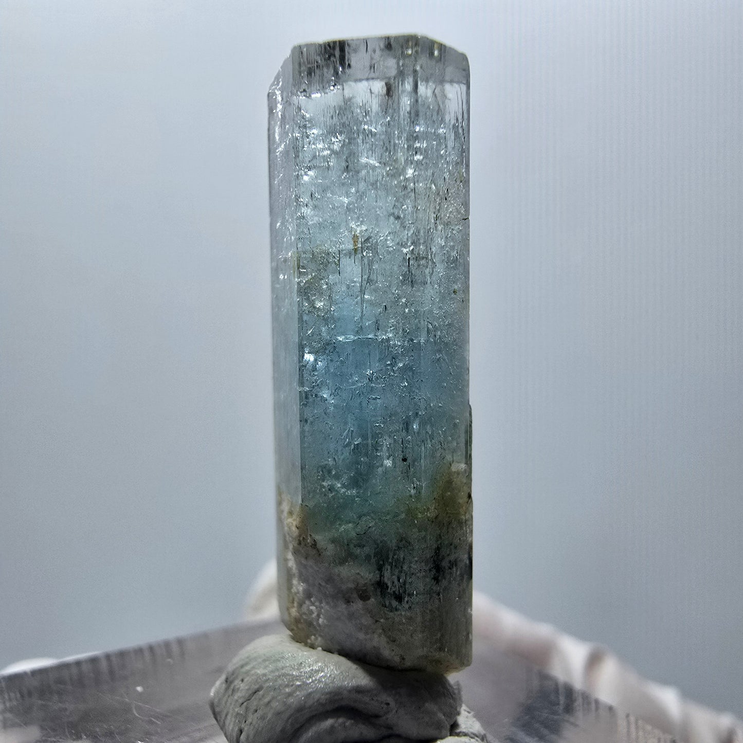 Klarer Aquamarin X Kristall Erongo, Namibia 30*9*7mm #12892