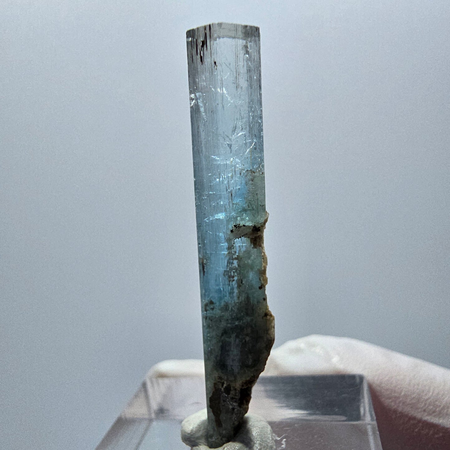 Klarer Aquamarin X Kristall Erongo, Namibia 39*7*6mm #12895