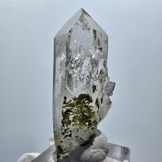Enhydro Skelett Rauchquarz mit Chlorit, Hämatit, 1x Blase Streep Mine, Namibia 52*24*17mm #12913
