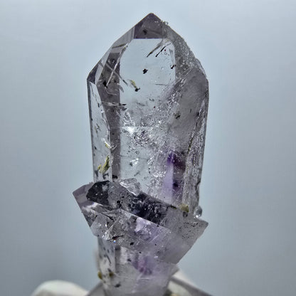Harlekin Skelett Amethyst mit Analcim, Stilbit Streep Mine Goboboseb Namibia 54*15*14mm #12931