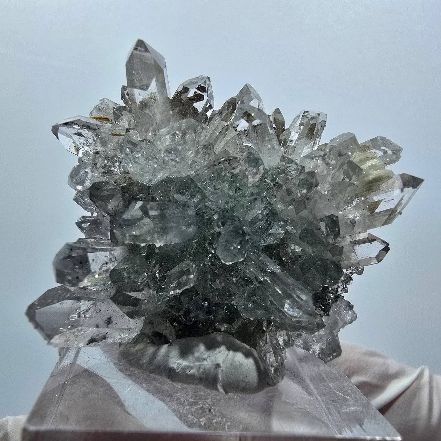 Prehnit, Starburst Quarz mit Hämatit, Chlorit Stufe Streep Mine, Namibia 38*32*16mm #12933
