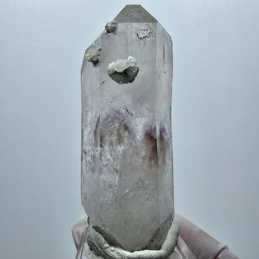 Skelett Phantom Amethyst mit Prehnit Streep Mine Goboboseb Namibia 68*26*22mm #12945