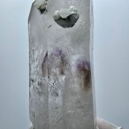 Skelett Phantom Amethyst mit Prehnit Streep Mine Goboboseb Namibia 68*26*22mm #12945