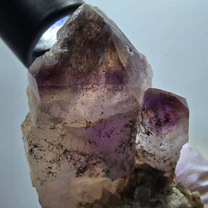 Skelett Phantom Amethyst Zepter auf Matrix Stufe Goboboseb, Namibia 66*48*45mm #12964