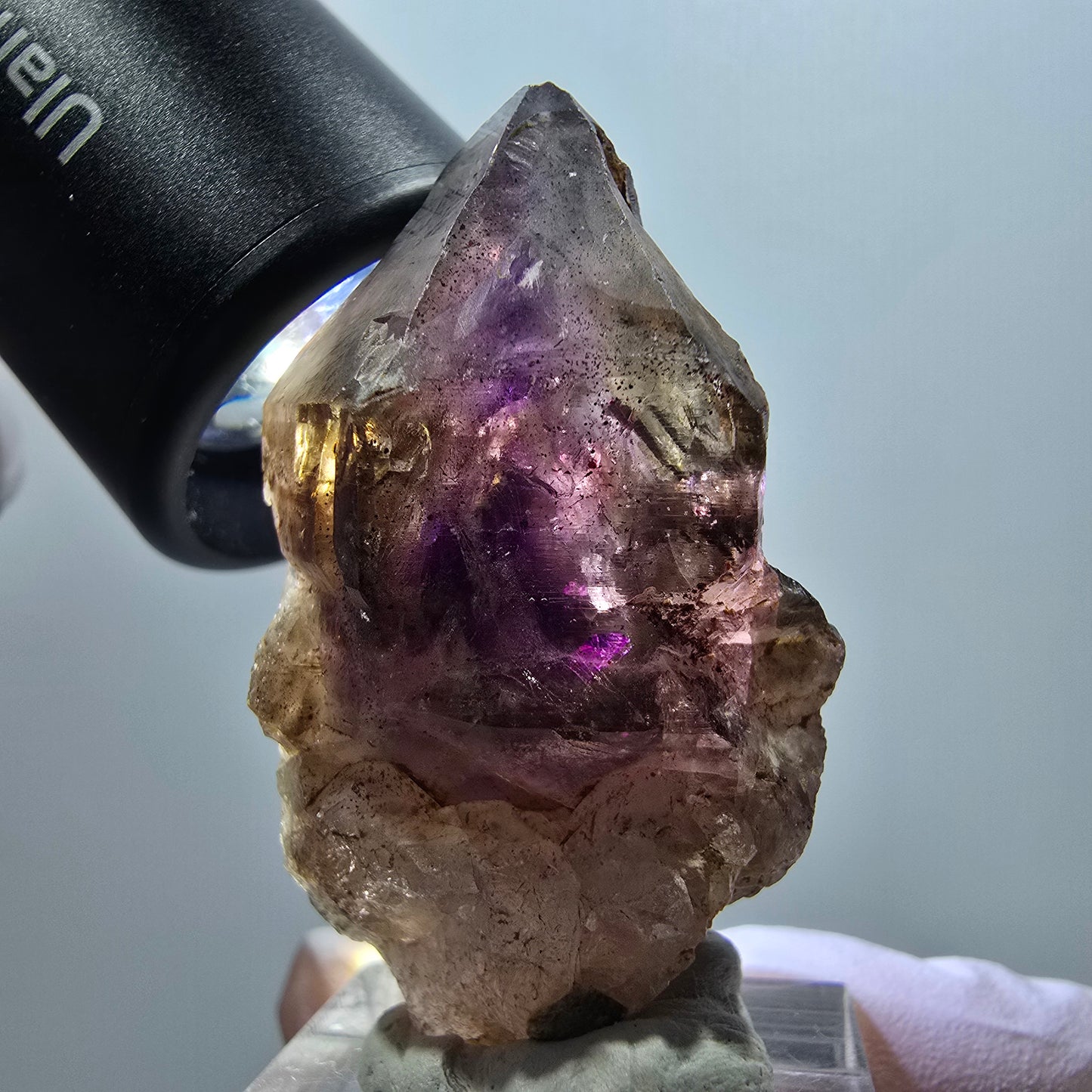 Enhydro Skelett Phantom Amethyst Spitze, 3x Blase Goboboseb, Namibia 46*27*21mm #12995