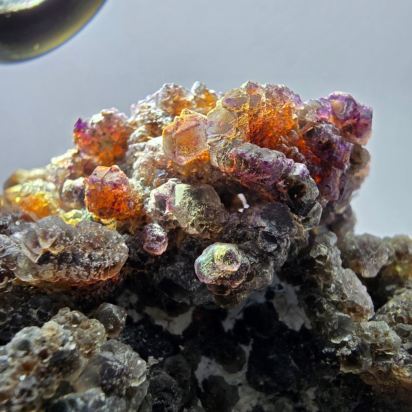 Fluorite fantôme XL, muscovite, hyalite, quartz fumé, tourmaline Schörl, Erongo, Namibie, 100 x 97 x 69 mm 