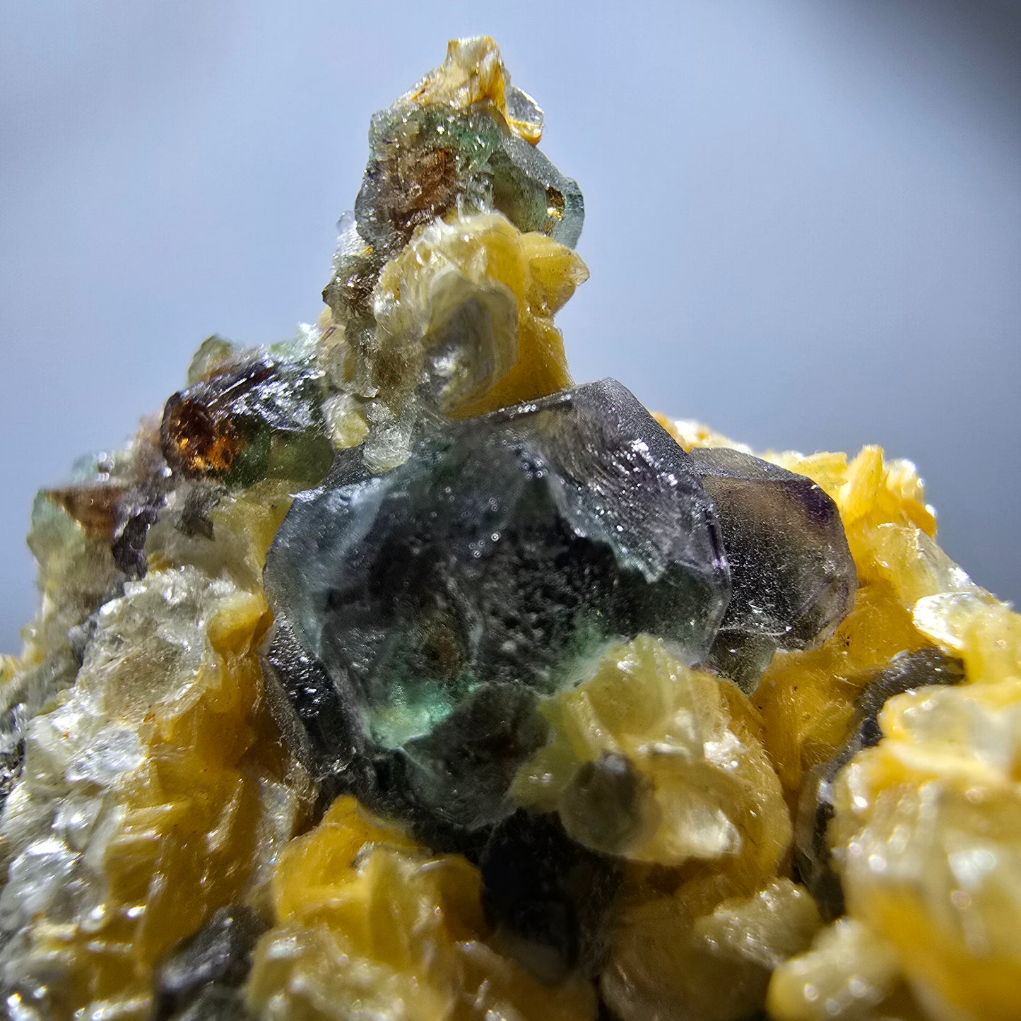 Phantom Fluorite Cube hexagonal, Muscovite specimen Erongo, Namibia 47*37*27mm 