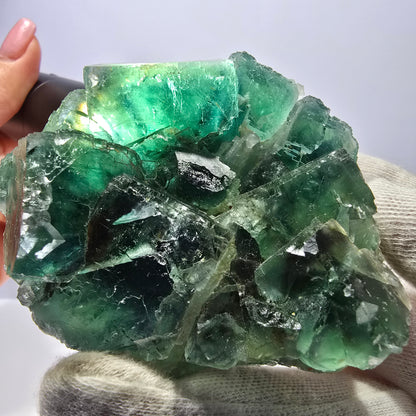 Grand spécimen de cube de fluorite fantôme, vert parqueté Okorusu, Namibie 84*80*40 mm 