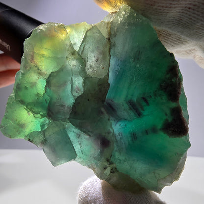 Grand spécimen de cube de fluorite fantôme, parqueté zonal Okorusu Namibie 74*68*36mm 